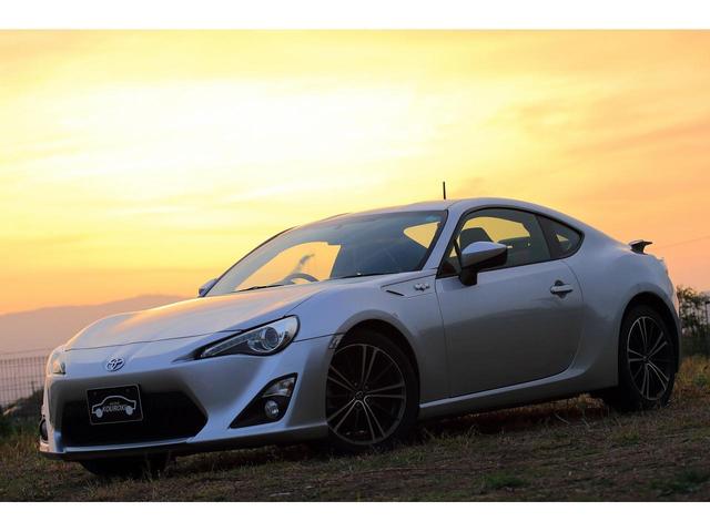 ８６ ＧＴリミテッド　車高調　カロッツェリアナビＴＶ　バックカメラ　６速マニュアル　ハーフレザーシート　ＨＩＤライト　ＤＶＤ再生可　スマートキー＆プッシュスタート　キーフリーシステム　ステアリング異音対策済み（35枚目）