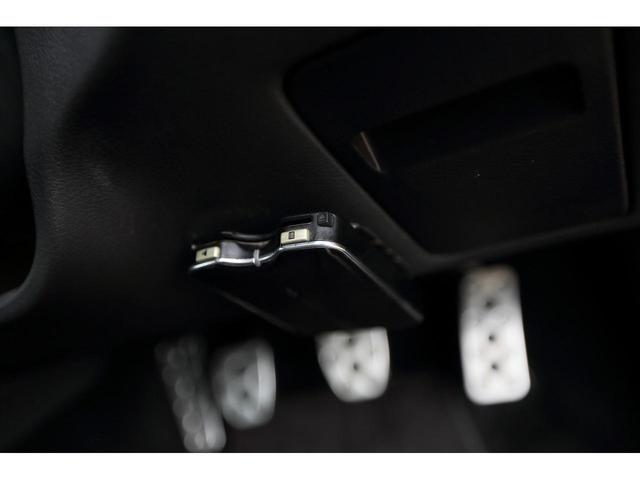 インプレッサ ＷＲＸ　ＳＴｉ　アペックスマフラー　スピリット車高調　スペックＣ用純正１８インチアルミホイール　６速マニュアル　ＤＣＣＤ　ＳＩドライブ　スマートキー　オートエアコン　ハーフレザーシート　スパルコステアリング（15枚目）