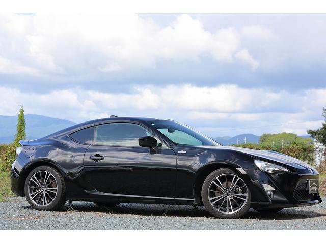 ８６ ＧＴ　６速マニュアル　純正ナビ　フルセグＴＶ　バックカメラ　フロントカメラ　モデリスタトランクスポイラー　オートエアコン　オートリトラクトミラー　スマートキー（28枚目）