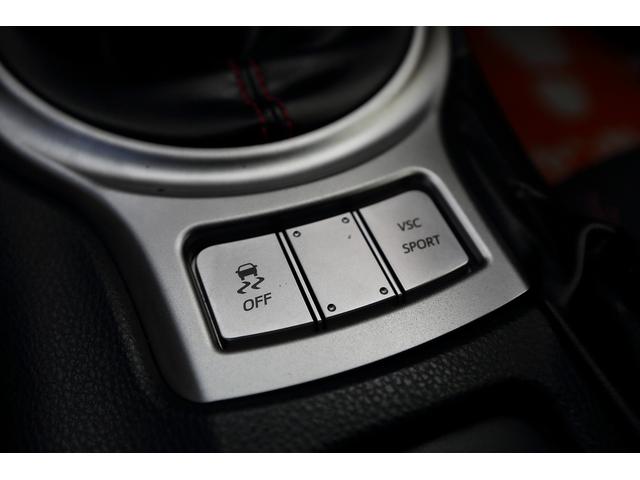 ８６ ＧＴ　６速マニュアル　純正ナビ　フルセグＴＶ　バックカメラ　フロントカメラ　モデリスタトランクスポイラー　オートエアコン　オートリトラクトミラー　スマートキー（33枚目）