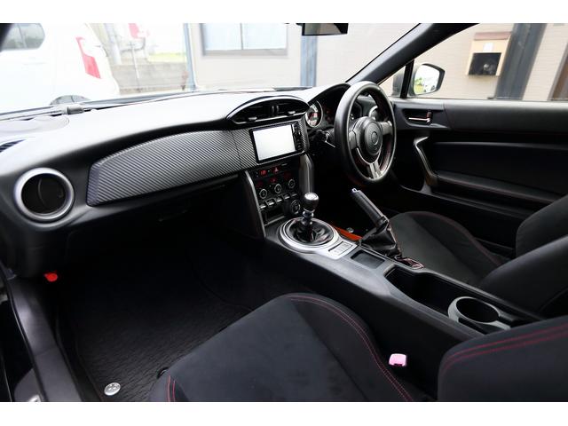 ８６ ＧＴ　６速マニュアル　純正ナビ　フルセグＴＶ　バックカメラ　フロントカメラ　モデリスタトランクスポイラー　オートエアコン　オートリトラクトミラー　スマートキー（35枚目）