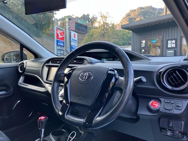 アクア G G’s G’s専用シート/G’s17インチアルミホイール/ETC/バックカメラ/ナビ・フルセグTV/Bluetooth接続/CD・DVD再生/プッシュスタート/スマートキー/車検整備付き(12枚目)