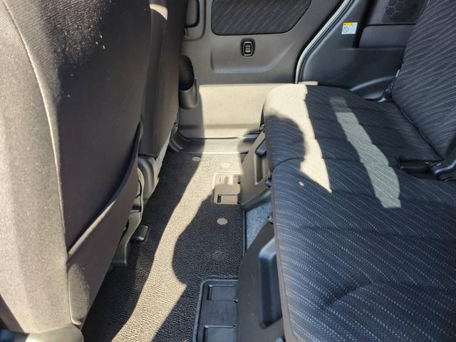 スペーシア Ｇリミテッド　社外ナビ／フルセグＴＶ／Ｂｌｕｅｔｏｏｔｈ／電動スライドドア／衝突軽減ブレーキ／ドラレコ／ユーザー買取車（27枚目）