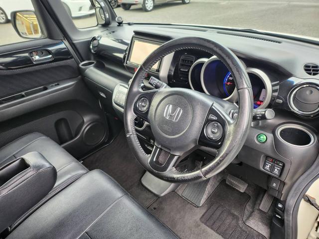 Ｎ－ＢＯＸカスタム Ｇ　ターボＳＳパッケージ　社外ナビ／ＴＶ／ＥＴＣ／ドラレコ／ターボ／両側電動スライドドア／ユーザー買取車（26枚目）