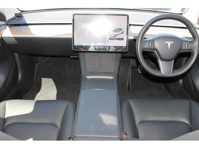 モデル３ スタンダードレンジプラス　黒革・大型ディスプレイナビ・Ｂｌｕｅｔｏｏｔｈ・パノラマガラスルーフ・純正アルミ・オートパイロット・３６０°カメラ・ＬＥＤヘッドライト・シートヒーター・カードキー・オートパイロット（26枚目）