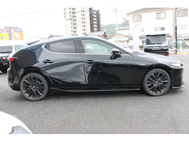 MAZDA3ファストバック 20Sバーガンディ セレクション 純正エアロ・純正ナビ・フルセグTV・レザーシート・バックカメラ・CD/DVD再生・Bluetooth・8スピーカー・マツダコネクト・レーダークルーズ・スマートブレーキサポート・車線逸脱警報(19枚目)
