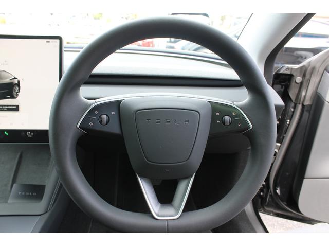 モデル3 RWD 黒革・大型ディスプレイナビ・Bluetooth・パノラマガラスルーフ・純正アルミ・オートパイロット・360°カメラ・LEDヘッドライト・シートヒーター・カードキー・オートパイロット(2枚目)