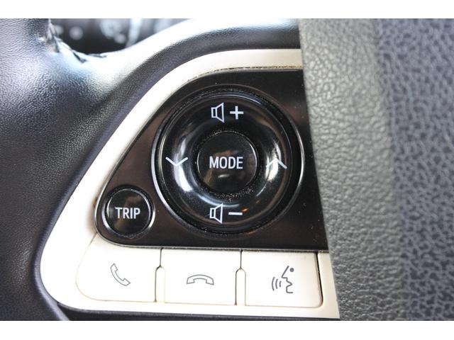 プリウス Sツーリングセレクション 純正9インチナビ・フルセグTV・CD/DVD再生・音楽録音・バックカメラ・Bluetooth・レザーシート・LEDヘッドライト・ビルトインETC・シートヒーター・レーダークルーズ・車線逸脱警報(8枚目)