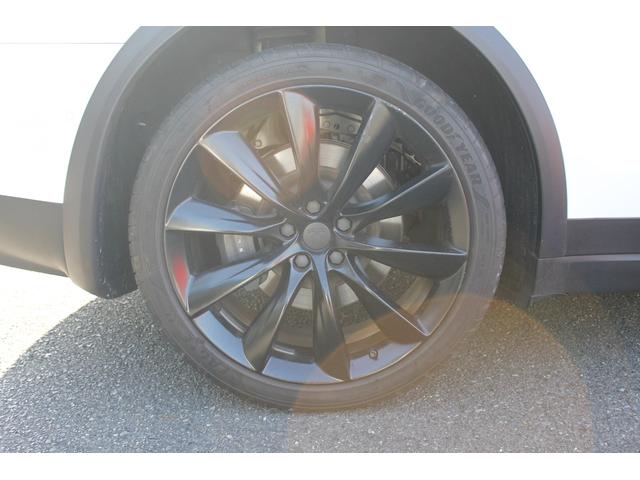 モデルX 100D オートパイロット・大型ディスプレイナビ・全方位センサー・Bluetooth・ガラスルーフ・純正22インチアルミ・LEDヘッドライト・LEDフォグ・サイドカメラ・オートオープンドア・ステアリングヒーター(20枚目)