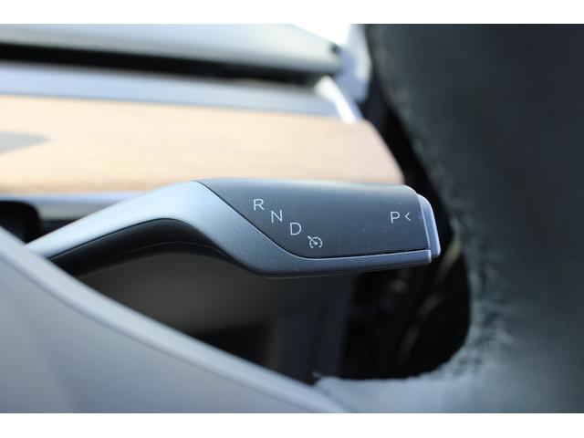 モデル３ 　デュアルモーター・ブラックプレミアムインテリア・オートパイロット・２０インチ純正アルミ・カーボンスポイラー・パフォーマンスＡＷＤ・パフォーマンスブレーキ・パノラマルーフ・Ｂｌｕｅｔｏｏｔｈ・ＥＴＣ（7枚目）