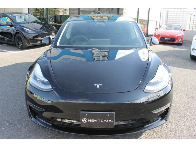 モデル３ 　デュアルモーター・ブラックプレミアムインテリア・オートパイロット・２０インチ純正アルミ・カーボンスポイラー・パフォーマンスＡＷＤ・パフォーマンスブレーキ・パノラマルーフ・Ｂｌｕｅｔｏｏｔｈ・ＥＴＣ（12枚目）