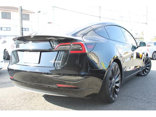 モデル３ 　デュアルモーター・ブラックプレミアムインテリア・オートパイロット・２０インチ純正アルミ・カーボンスポイラー・パフォーマンスＡＷＤ・パフォーマンスブレーキ・パノラマルーフ・Ｂｌｕｅｔｏｏｔｈ・ＥＴＣ（16枚目）