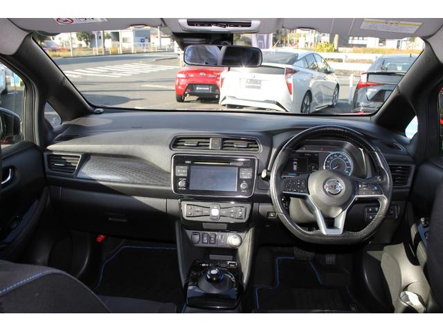 リーフ Ｘ　プロパイロット・純正メモリーナビ・フルセグＴＶ・ステアリングヒーター・バックカメラ・シートヒーター・オートハイビーム・ブラインドスポットモニター・ＬＥＤヘッドライト・純正アルミ・ＥＴＣ（2枚目）