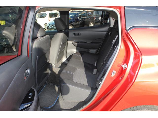 リーフ Ｘ　プロパイロット・純正メモリーナビ・フルセグＴＶ・ステアリングヒーター・バックカメラ・シートヒーター・オートハイビーム・ブラインドスポットモニター・ＬＥＤヘッドライト・純正アルミ・ＥＴＣ（24枚目）