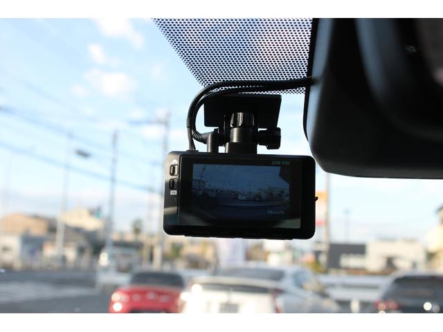 プリウス Z モデリスタエアロ・パノラマルーフ・12.3インチナビ・フルセグTV・前後ドライブレコーダー・パノラミックビュー・デジタルインナーミラー・ステアリングヒーター・パワーバックドア・ベンチレーションシート(12枚目)