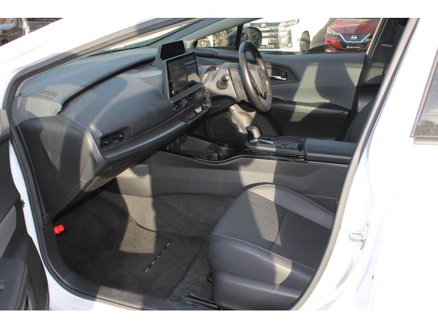 プリウス Z モデリスタエアロ・パノラマルーフ・12.3インチナビ・フルセグTV・前後ドライブレコーダー・パノラミックビュー・デジタルインナーミラー・ステアリングヒーター・パワーバックドア・ベンチレーションシート(34枚目)