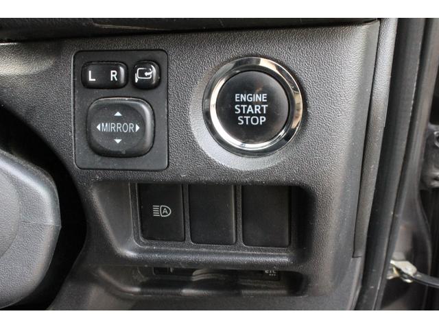 ハイエースバン スーパーGL ダークプライムII カロッツェリア9インチナビ・バックカメラ・CD/DVD再生・Bluetooth・ハーフレザーシート・LEDヘッドライト・デジタルインナーミラ・社外17インチAW・ETC・セーフティセンス・スマートキー(6枚目)