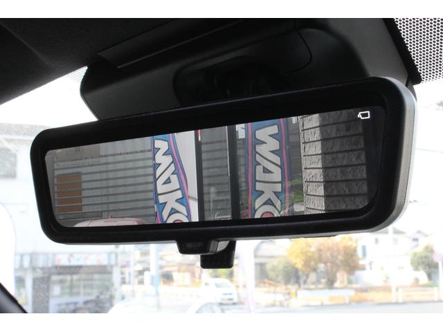 ハイエースバン スーパーGL ダークプライムII カロッツェリア9インチナビ・バックカメラ・CD/DVD再生・Bluetooth・ハーフレザーシート・LEDヘッドライト・デジタルインナーミラ・社外17インチAW・ETC・セーフティセンス・スマートキー(13枚目)