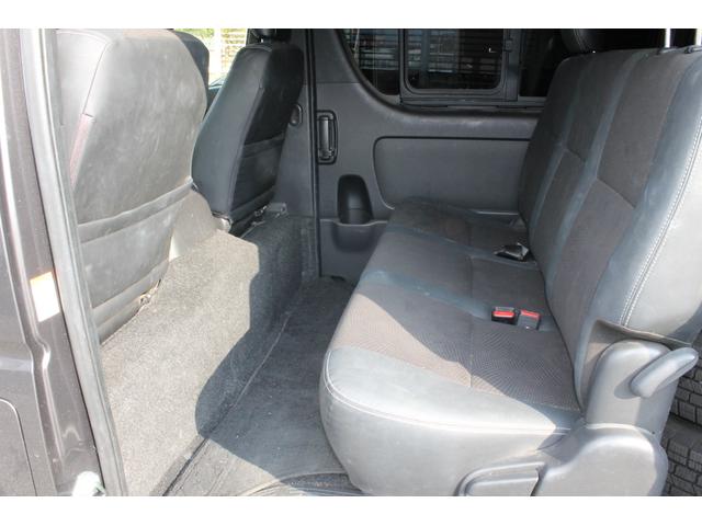 ハイエースバン スーパーGL ダークプライムII カロッツェリア9インチナビ・バックカメラ・CD/DVD再生・Bluetooth・ハーフレザーシート・LEDヘッドライト・デジタルインナーミラ・社外17インチAW・ETC・セーフティセンス・スマートキー(26枚目)