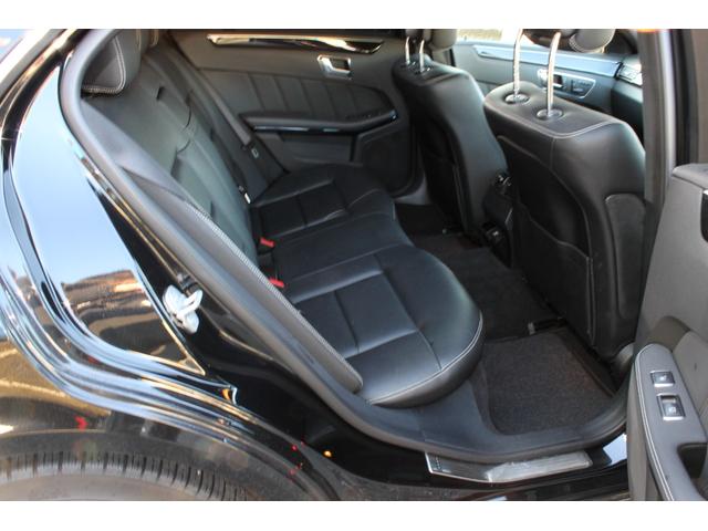 Eクラス E250 ブルーエフィシェンシー アバンギャルド 純正ナビ・フルセグTV・純OPレザーシート・全席シートヒーター・パノラミックスライディングルーフ・AMG製6本ツインスポークアルミ・スマートキー・HIDヘッドライト・(23枚目)