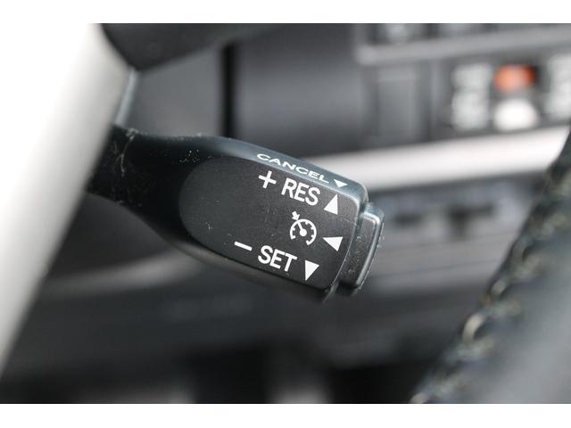 ヴォクシー ＺＳ　煌ＩＩ　モデリスタエアロ・アルパイン１１インチナビ・１２．８インチ後席モニター・モデリスタマフラー・リアスポイラー・メッキガーニッシュ・両側電動スライドドア・ドライブレコーダー・ＥＴＣ・スマートキー・ＤＶＤ（12枚目）