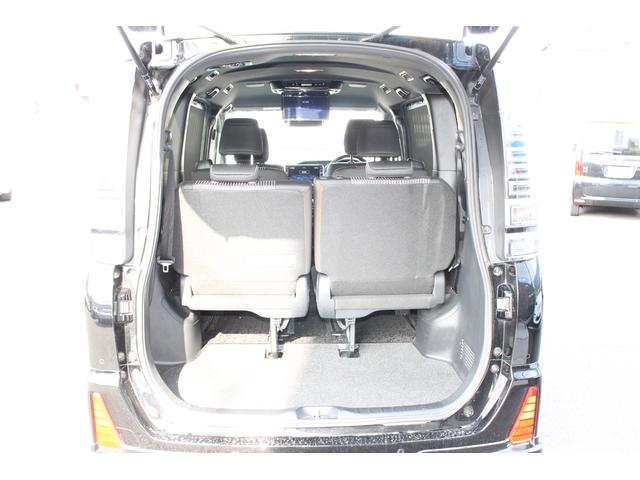 ヴォクシー ＺＳ　煌ＩＩ　モデリスタエアロ・アルパイン１１インチナビ・１２．８インチ後席モニター・モデリスタマフラー・リアスポイラー・メッキガーニッシュ・両側電動スライドドア・ドライブレコーダー・ＥＴＣ・スマートキー・ＤＶＤ（20枚目）