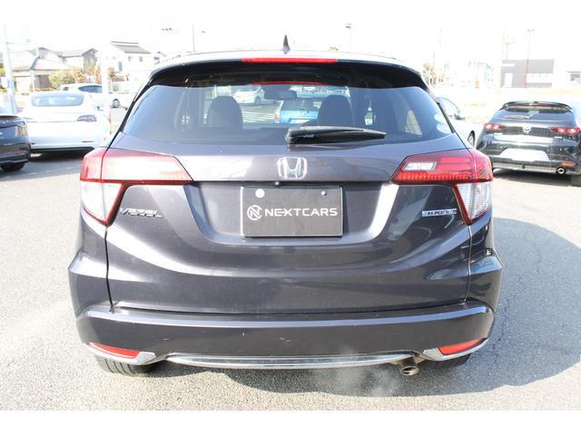 ヴェゼル ハイブリッドＺ　純正エアロ・ＯＰブラウンインテリア・純正８インチナビ・バックカメラ・ＣＤ／ＤＶＤ再生・Ｂｌｕｅｔｏｏｔｈ・シティブレーキアクティブ・専用アルミホイール・ハーフレザーシート・スマートキー・ＬＥＤヘッドラ（17枚目）