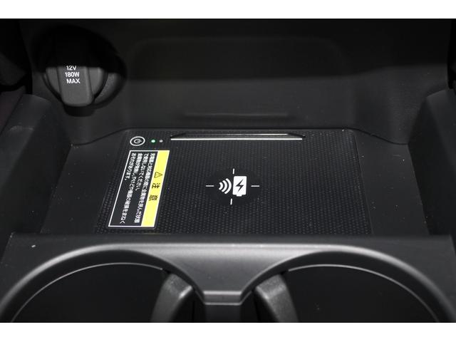 ＺＲ－Ｖ ｅ：ＨＥＶ　Ｚ　純正フロアマット・バイザー・純正コネクトディスプレイ・９インチナビ・フルセグＴＶホンダセンシング・全方位モニター・マルーンレザーシート・シートヒーター・オートハイビーム・パワーバックドア（6枚目）