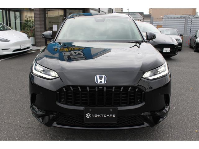ＺＲ－Ｖ ｅ：ＨＥＶ　Ｚ　純正フロアマット・バイザー・純正コネクトディスプレイ・９インチナビ・フルセグＴＶホンダセンシング・全方位モニター・マルーンレザーシート・シートヒーター・オートハイビーム・パワーバックドア（12枚目）