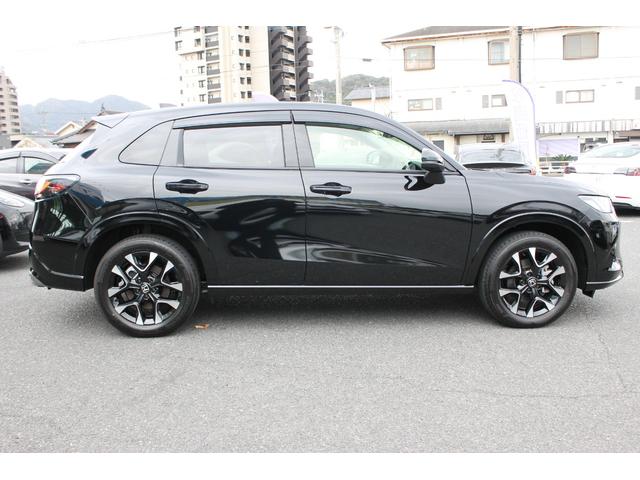 ＺＲ－Ｖ ｅ：ＨＥＶ　Ｚ　純正フロアマット・バイザー・純正コネクトディスプレイ・９インチナビ・フルセグＴＶホンダセンシング・全方位モニター・マルーンレザーシート・シートヒーター・オートハイビーム・パワーバックドア（14枚目）