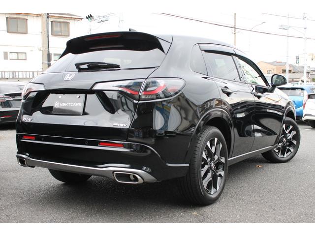 ＺＲ－Ｖ ｅ：ＨＥＶ　Ｚ　純正フロアマット・バイザー・純正コネクトディスプレイ・９インチナビ・フルセグＴＶホンダセンシング・全方位モニター・マルーンレザーシート・シートヒーター・オートハイビーム・パワーバックドア（15枚目）