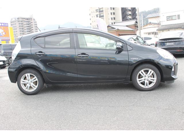 アクア Ｓ　レザーシート・純正メモリーナビ・ＣＤ／ＤＶＤ再生・Ｂｌｕｅｔｏｏｔｈ・バックカメラ・ＬＥＤヘッドライト・クルーズコントロール・ブリクラッシュセーフティ・レーンディパーチャーアラート・オートマチック（14枚目）