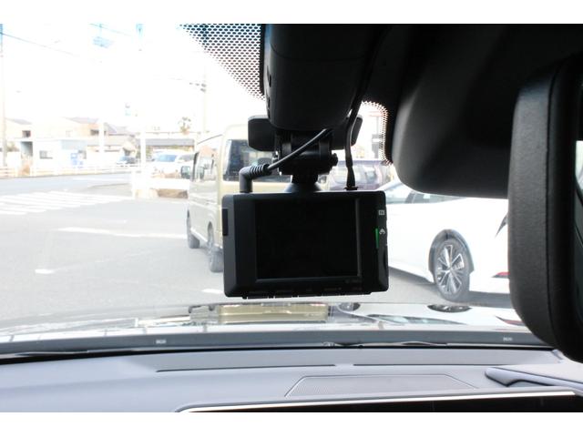 �h���C�u���R�[�_�[������f���Ɖ������L�^���Ă����h���C�u���R�[�_�[�́A���̂̍ۂɊm���ȏ؋��\�͂𔭊����Ă���܂��B