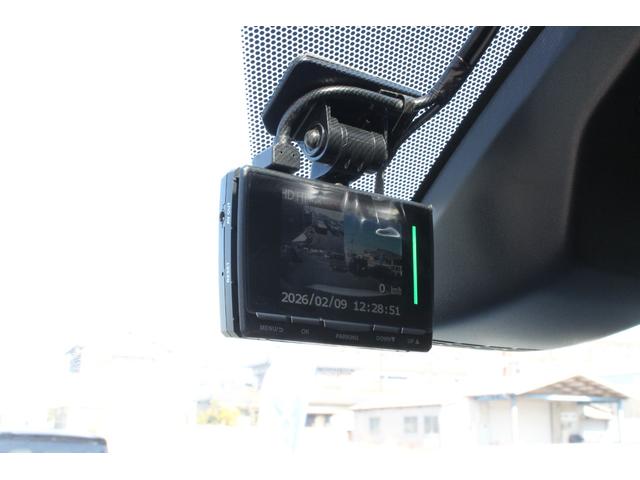 ノア Si ダブルバイビーII 純正10インチナビ・12.1インチフリップダウンモニター・前後ドライブレコーダー・両側電動スライドドア・バックカメラ・CD/DVD再生・ハーフレザーシート・LEDヘッドライト・フルセグTV・ETC(12枚目)