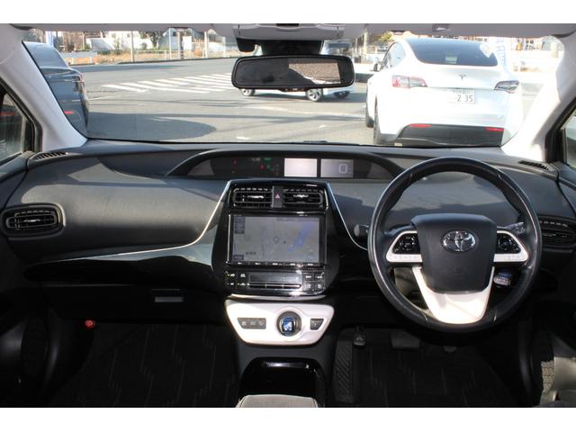 プリウス Ｓセーフティプラス　モデリスタエアロ・ツーリング用アルミホイール流用・純正９インチメモリーナビ・フルセグＴＶ・Ｂｌｕｅｔｏｏｔｈ・バックカメラ・ＥＴＣ・リアスモークフィルム・ＬＥＤヘッドライト・イルミネーションランプ（4枚目）