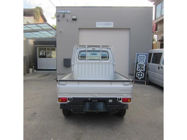 サンバートラック TB エアコン パワステ 4WD 5速車 ワンオーナー車 社外CD(6枚目)