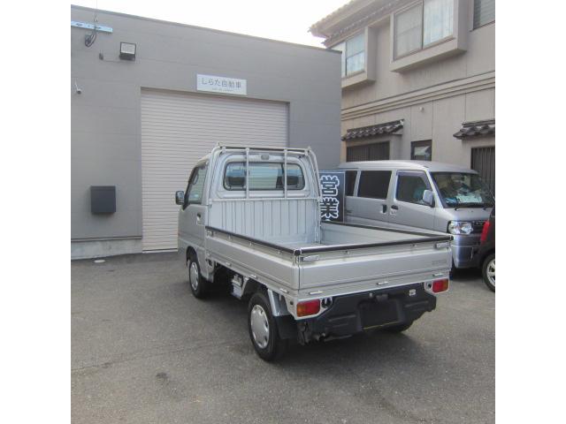 サンバートラック TB エアコン パワステ 4WD 5速車 ワンオーナー車 社外CD(8枚目)