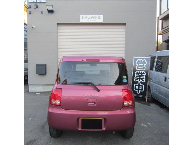 アルトラパン １０ｔｈアニバーサリーリミテッド　スマートキー　ＨＩＤライト　ＣＤ　ＣＶＴ車　Ｔチェーン式　オートライト　アルミ（6枚目）