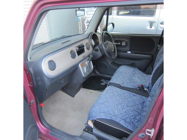 アルトラパン １０ｔｈアニバーサリーリミテッド　スマートキー　ＨＩＤライト　ＣＤ　ＣＶＴ車　Ｔチェーン式　オートライト　アルミ（8枚目）