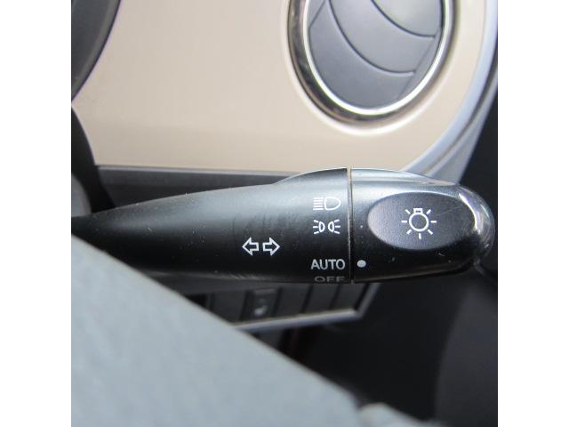 アルトラパン １０ｔｈアニバーサリーリミテッド　スマートキー　ＨＩＤライト　ＣＤ　ＣＶＴ車　Ｔチェーン式　オートライト　アルミ（12枚目）