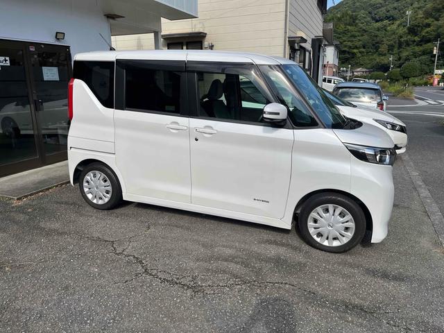 ルークス X ドライブレコーダー 全周囲カメラ 両側スライド・片側電動 ナビ TV クリアランスソナー 衝突被害軽減システム オートライト スマートキー アイドリングストップ ベンチシート CVT 盗難防止システム(3枚目)