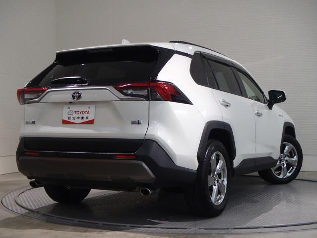 ＲＡＶ４ ハイブリッドＧ　４ＷＤ　ナビ＆ＴＶ　バックカメラ　ＥＴＣ　キーレス　スマートキー　ドラレコ　安全装備　衝突被害軽減システム　オートクルーズコントロール　フル装備　ハイブリッド（3枚目）
