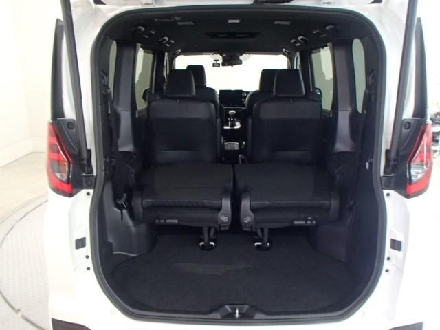 ノア ハイブリッドＳ－Ｚ　ＴＶ　バックカメラ　ＥＴＣ　キーレス　スマートキー　ドラレコ　安全装備　衝突被害軽減システム　オートクルーズコントロール　両側電動スライド　３列シート　フル装備　ハイブリッド（25枚目）