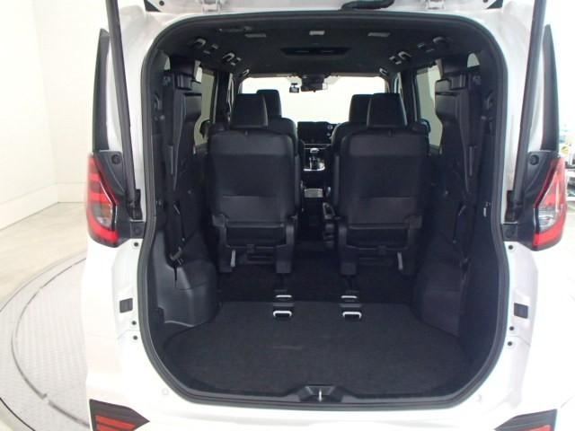 ノア ハイブリッドＳ－Ｚ　ＴＶ　バックカメラ　ＥＴＣ　キーレス　スマートキー　ドラレコ　安全装備　衝突被害軽減システム　オートクルーズコントロール　両側電動スライド　３列シート　フル装備　ハイブリッド（27枚目）