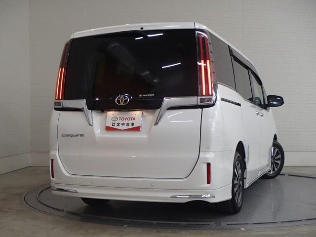 エスクァイア Ｇｉ　ＴＶ　バックカメラ　ＥＴＣ　キーレス　スマートキー　ドラレコ　ワンオーナー　安全装備　衝突被害軽減システム　オートクルーズコントロール　両側電動スライド　３列シート　フル装備（4枚目）