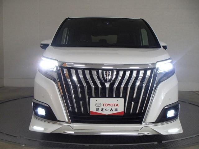 エスクァイア Ｇｉ　ＴＶ　バックカメラ　ＥＴＣ　キーレス　スマートキー　ドラレコ　ワンオーナー　安全装備　衝突被害軽減システム　オートクルーズコントロール　両側電動スライド　３列シート　フル装備（5枚目）