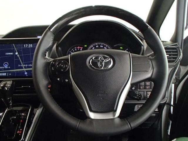 エスクァイア Ｇｉ　ＴＶ　バックカメラ　ＥＴＣ　キーレス　スマートキー　ドラレコ　ワンオーナー　安全装備　衝突被害軽減システム　オートクルーズコントロール　両側電動スライド　３列シート　フル装備（20枚目）