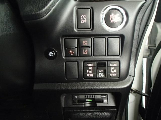 エスクァイア Ｇｉ　ＴＶ　バックカメラ　ＥＴＣ　キーレス　スマートキー　ドラレコ　ワンオーナー　安全装備　衝突被害軽減システム　オートクルーズコントロール　両側電動スライド　３列シート　フル装備（22枚目）