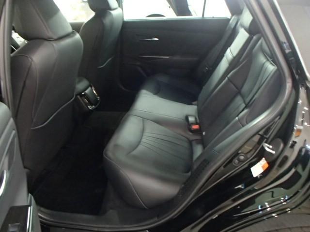 クラウンハイブリッド Ｇ　ナビ＆ＴＶ　バックカメラ　キーレス　スマートキー　安全装備　衝突被害軽減システム　オートクルーズコントロール　フル装備　サンルーフ　革シート　電動シート　ハイブリッド（8枚目）