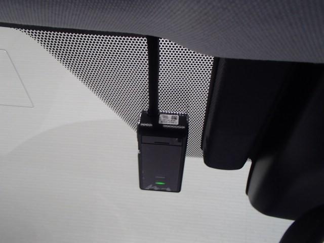 プリウス Ｓ　ナビ＆ＴＶ　バックカメラ　ＥＴＣ　キーレス　スマートキー　ドラレコ　安全装備　衝突被害軽減システム　オートクルーズコントロール　フル装備　ハイブリッド（15枚目）